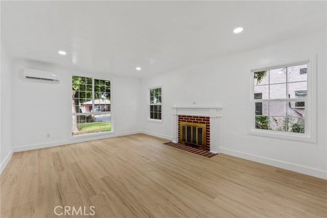 2747 NG ST, San Bernardino CA: https://media.crmls.org/medias/81bbed17-5cd3-4555-9009-aa5e512c9717.jpg