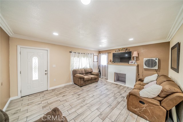 Detail Gallery Image 7 of 27 For 732 W 11th St, San Bernardino,  CA 92410 - 3 Beds | 1 Baths