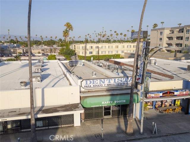 6624 Van Nuys Boulevard, Van Nuys CA: https://media.crmls.org/medias/81bc0713-fff5-44dd-a744-f416c9d196ba.jpg