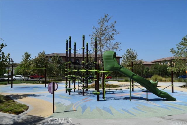 Detail Gallery Image 24 of 27 For 120 Trailing Comet, Irvine,  CA 92618 - 2 Beds | 2/1 Baths