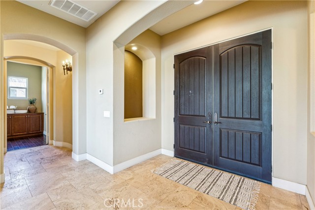 Detail Gallery Image 10 of 74 For 19262 Monterey St, Apple Valley,  CA 92308 - 5 Beds | 5/1 Baths
