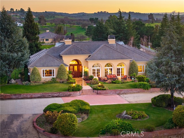 Detail Gallery Image 2 of 75 For 5315 El Pomar Drive, Templeton,  CA 93465 - 7 Beds | 5/2 Baths