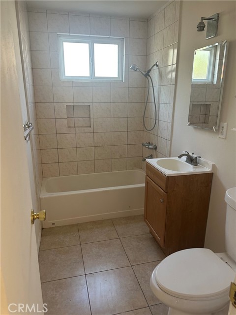 Detail Gallery Image 10 of 11 For 1531 Del Amo #1,  Torrance,  CA 90501 - 2 Beds | 1 Baths