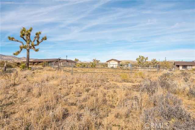 Detail Gallery Image 38 of 46 For 2310 Cottontail Rd, Pioneertown,  CA 92268 - 3 Beds | 3 Baths