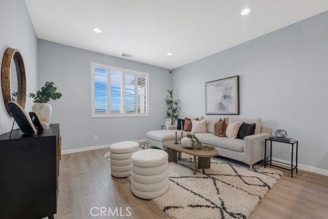 Detail Gallery Image 31 of 60 For 18348 Cachet, Canyon Country,  CA 91350 - 5 Beds | 5 Baths