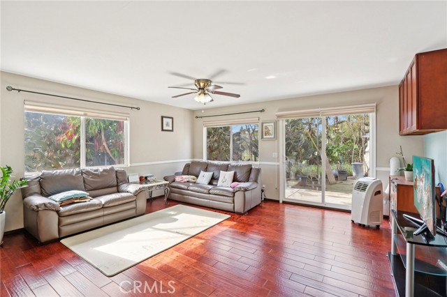 Detail Gallery Image 12 of 30 For 329 N Kathryn, Anaheim,  CA 92801 - 6 Beds | 3/1 Baths