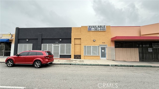 1233 N E Street, San Bernardino, California 92405, ,Commercial Lease,For Rent,1233 N E Street,CRIV25035338