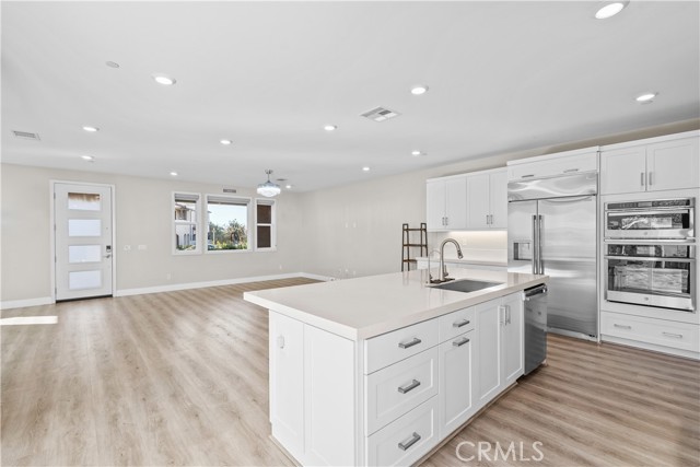 Detail Gallery Image 15 of 56 For 124 Zawn, Irvine,  CA 92618 - 4 Beds | 4/1 Baths