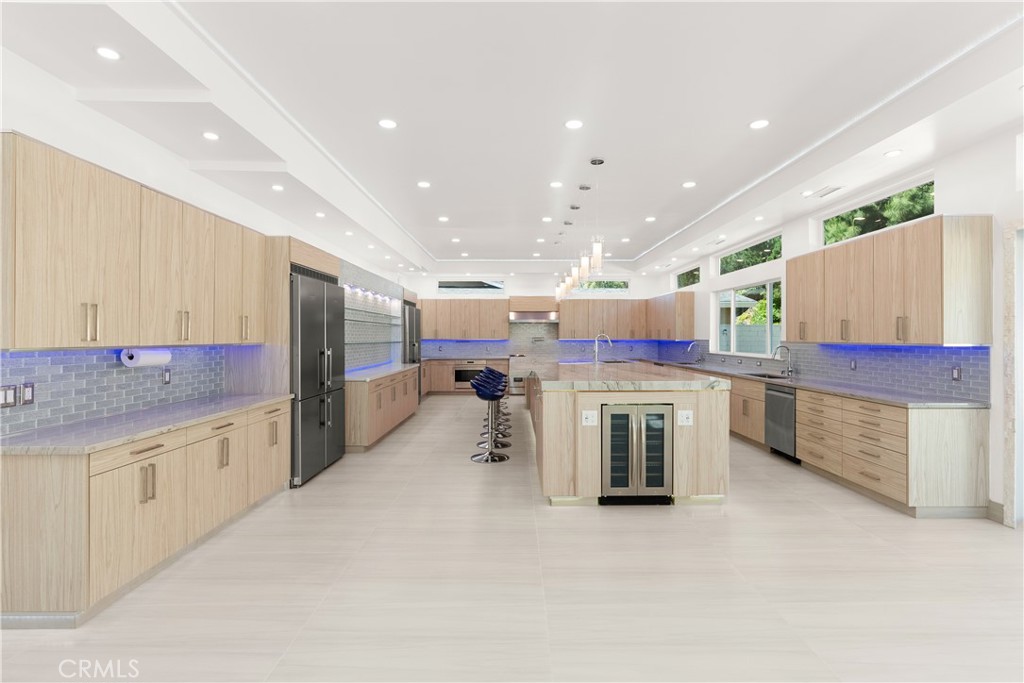 MLS #OC25246819 image #22