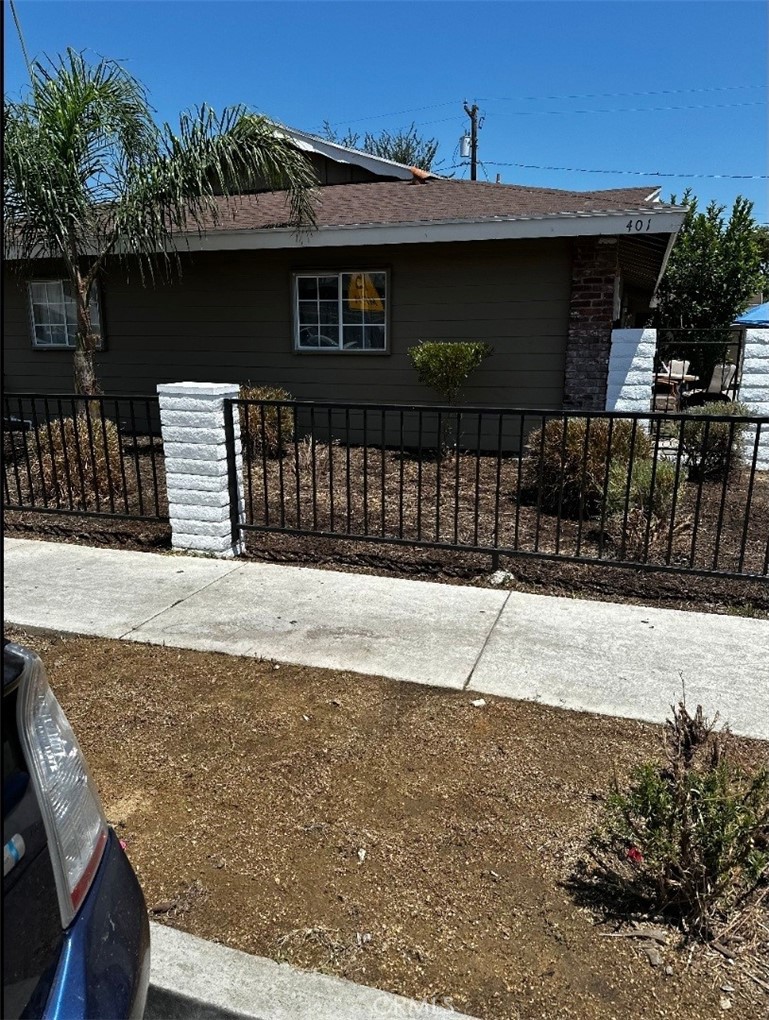 81c092ca C024 458b 8877 80950747781e