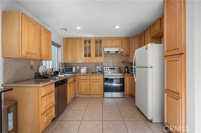 2819 Sierra Canyon Way, Hacienda Heights CA: https://media.crmls.org/medias/81c09f11-0728-4eee-9b04-b0d0023256c0.jpg