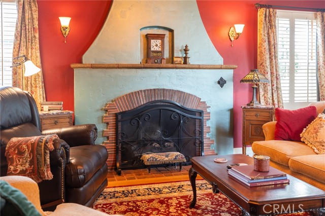 Detail Gallery Image 9 of 54 For 331 N Pine, Anaheim,  CA 92805 - 3 Beds | 1/1 Baths