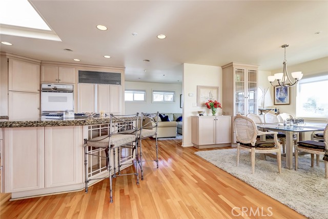 309 3rd Street, Manhattan Beach CA: https://media.crmls.org/medias/81c0fdaf-4fcb-4b70-9b1e-579af7e0c7da.jpg