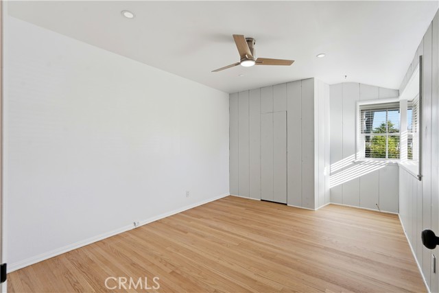 Detail Gallery Image 13 of 35 For 9207 Whitaker Ave, Northridge,  CA 91343 - 4 Beds | 2 Baths