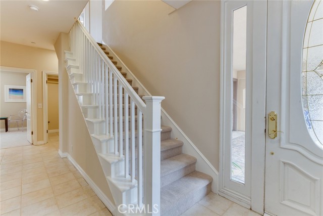 Detail Gallery Image 3 of 34 For 2113 Mathews Ave #B,  Redondo Beach,  CA 90278 - 3 Beds | 2/1 Baths