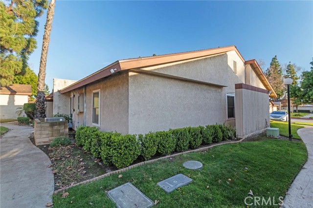 Detail Gallery Image 2 of 28 For 1443 Fredericks, Upland,  CA 91786 - 3 Beds | 2 Baths