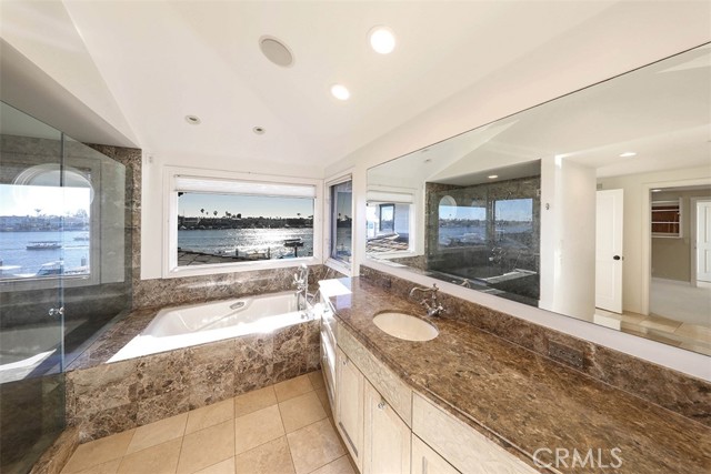 2636 Bayshore Drive, Newport Beach CA: https://media.crmls.org/medias/81c1ff91-0383-4ffe-9704-09f1df53c48d.jpg