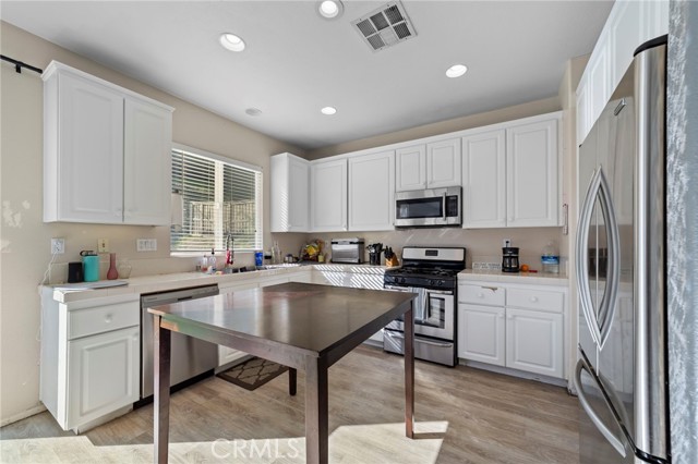 Detail Gallery Image 42 of 43 For 31941 Hollyhock, Lake Elsinore,  CA 92532 - 3 Beds | 2/1 Baths