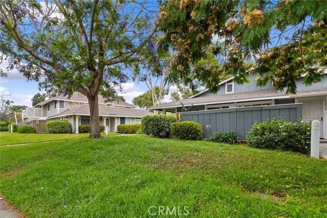 Detail Gallery Image 2 of 34 For 4256 Bodega Bay Way, Oceanside,  CA 92058 - 3 Beds | 2 Baths