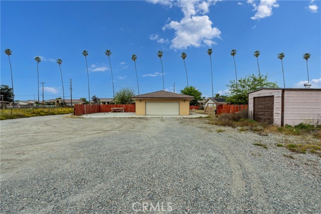 Detail Gallery Image 13 of 16 For 1010 N Palm Ave, Hemet,  CA 92543 - 4 Beds | 2 Baths