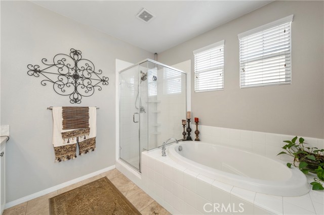 Detail Gallery Image 21 of 33 For 361 Bayside Ct, Costa Mesa,  CA 92627 - 4 Beds | 2/1 Baths