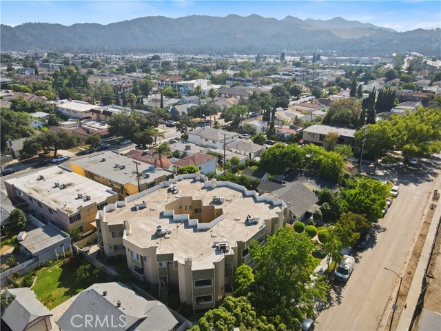 530 Pioneer Drive, 4 photo 3