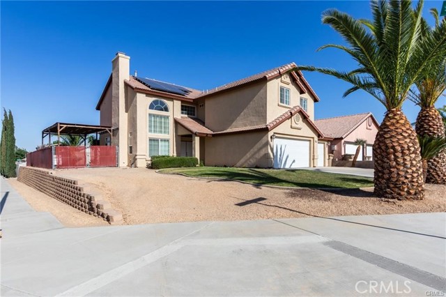 8961 Newcastle Avenue, Hesperia CA: https://media.crmls.org/medias/81c41b53-3ac6-44cd-bab5-a367dc3d92bd.jpg