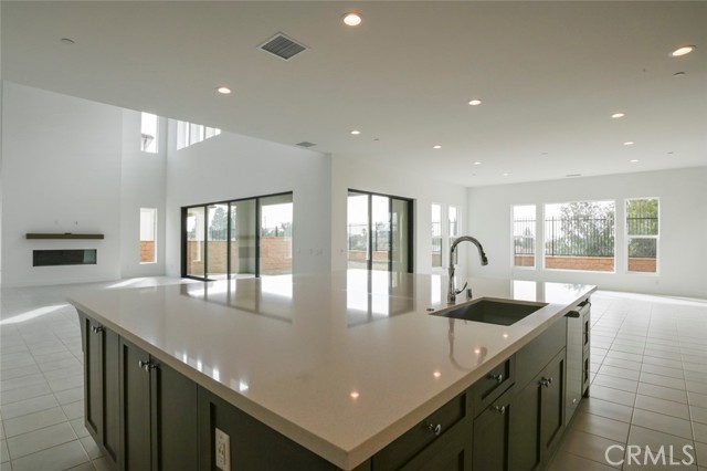 Detail Gallery Image 12 of 65 For 20552 Edgewood Ct, Chatsworth,  CA 91311 - 5 Beds | 5/1 Baths