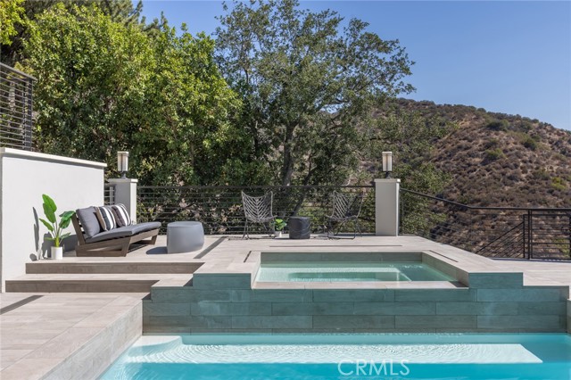 Detail Gallery Image 42 of 62 For 2111 Rimcrest Dr, Glendale,  CA 91207 - 4 Beds | 5 Baths