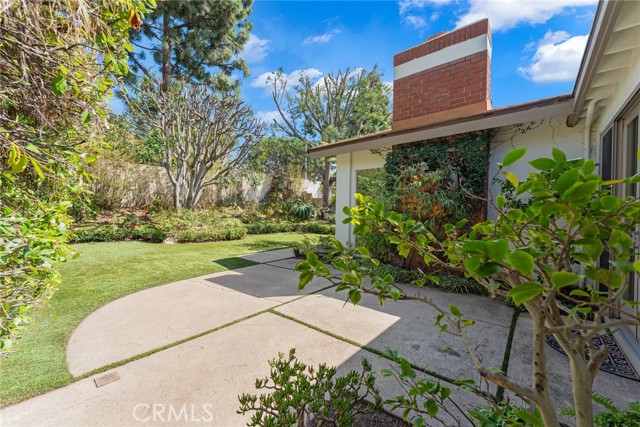 Detail Gallery Image 38 of 39 For 6 Rue Marseille, Newport Beach,  CA 92660 - 3 Beds | 2/1 Baths