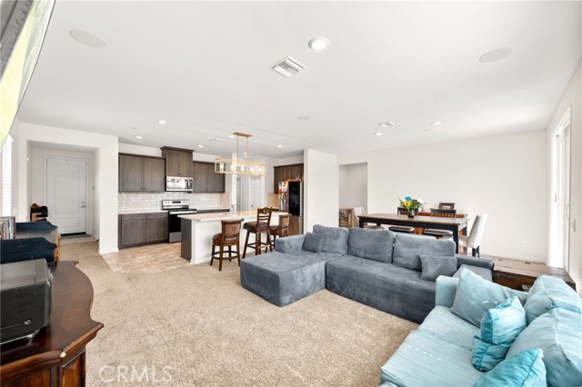 27108 Oncore Drive, Menifee CA: https://media.crmls.org/medias/81c5f5b5-13de-4d62-87f0-2fccef37792d.jpg