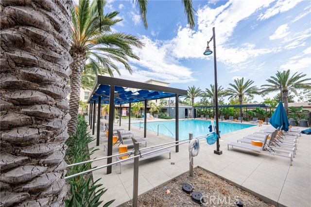 221 Steely, Irvine CA: https://media.crmls.org/medias/81c661b9-7fe0-4d7c-a813-1647a1d71a6c.jpg