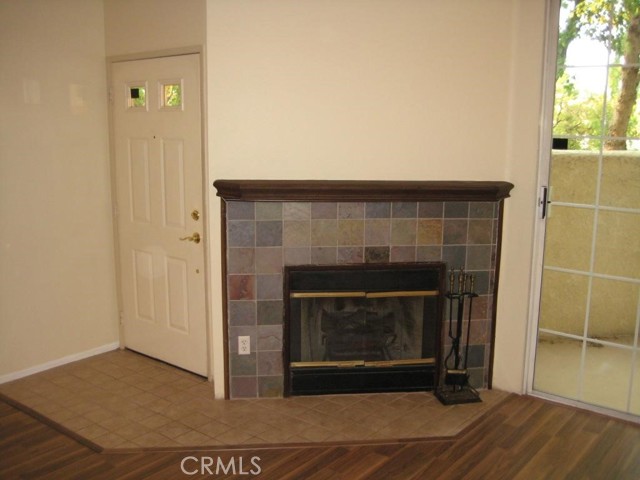 Detail Gallery Image 6 of 31 For 24105 Del Monte Dr #452,  Valencia,  CA 91355 - 2 Beds | 2 Baths