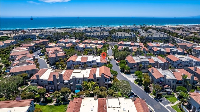 19325 Peachtree Lane, Huntington Beach CA: https://media.crmls.org/medias/81c6b4c7-9da1-44d0-919d-17d96b79fc79.jpg