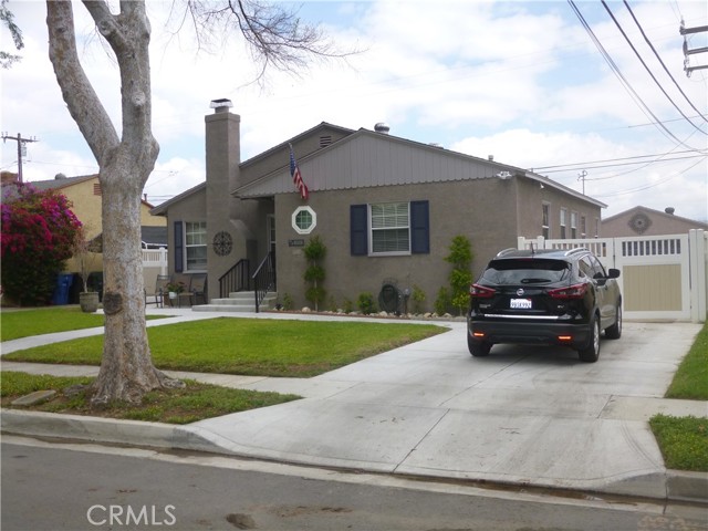 Detail Gallery Image 2 of 45 For 1747 Valencia Ave, San Bernardino,  CA 92404 - 3 Beds | 2 Baths