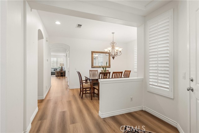 Detail Gallery Image 5 of 63 For 23911 Brio Ct, Valencia,  CA 91354 - 4 Beds | 4 Baths