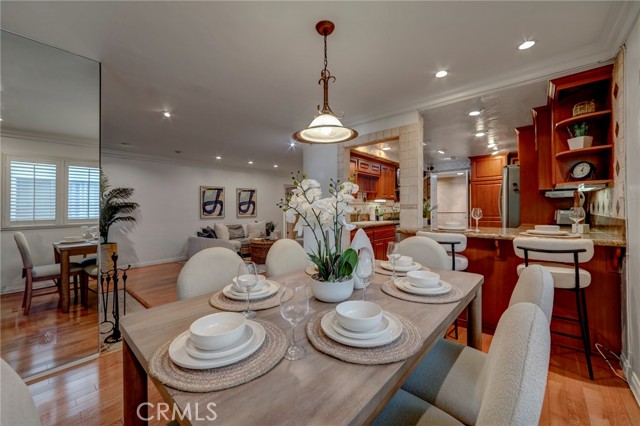 Detail Gallery Image 8 of 34 For 15335 Magnolia #216,  Sherman Oaks,  CA 91403 - 3 Beds | 2 Baths