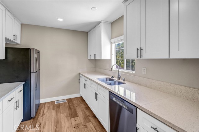 1861 S Redondo Boulevard, Los Angeles CA: https://media.crmls.org/medias/81c7ef28-8bbc-47f2-a0ba-85139ebed308.jpg