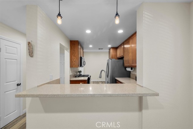 2740 Gramercy Avenue, Torrance CA: https://media.crmls.org/medias/81c8359d-047b-4c17-84b3-770e56384fde.jpg