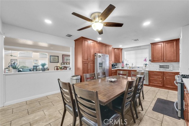 Detail Gallery Image 9 of 29 For 2520 Redcoach Ln, La Habra,  CA 90631 - 4 Beds | 2 Baths