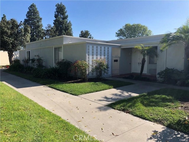 Detail Gallery Image 1 of 9 For 435 Avenida Sevilla #C,  Laguna Woods,  CA 92637 - 2 Beds | 1 Baths