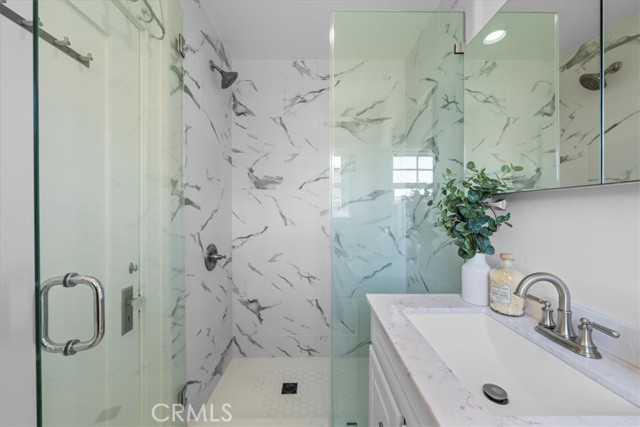 1000 The Strand, Manhattan Beach CA: https://media.crmls.org/medias/81c93fcc-4274-49c1-b607-13f4b728433f.jpg