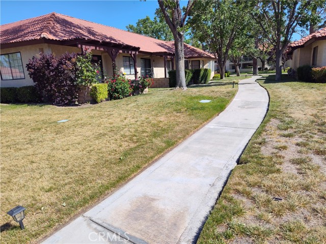 Detail Gallery Image 10 of 25 For 19198 Palo Verde Dr, Apple Valley,  CA 92308 - 2 Beds | 1/1 Baths