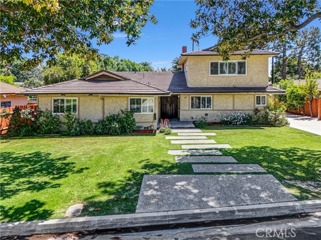 100 Arthur, Arcadia CA: https://media.crmls.org/medias/81c9e0ee-3a94-472b-8f93-c595e0a5bf34.jpg