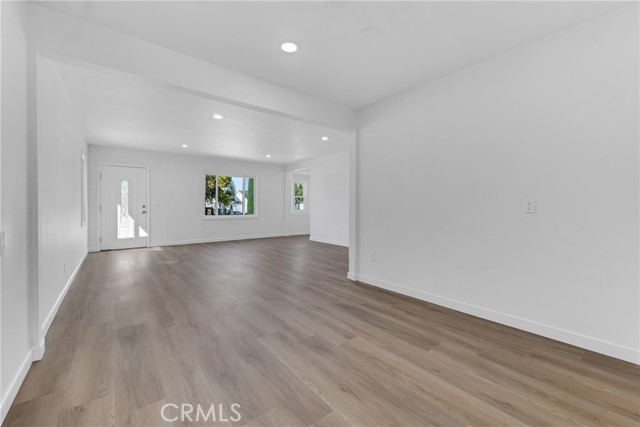 17706 Collins Street photo 14