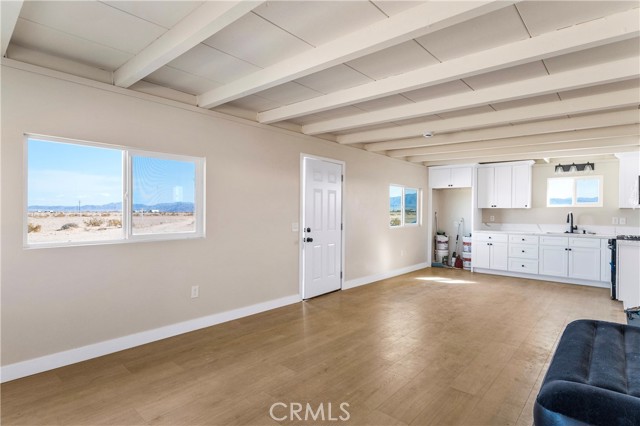 Detail Gallery Image 4 of 16 For 81122 Valle Vista Rd, Twentynine Palms,  CA 92277 - 2 Beds | 1 Baths