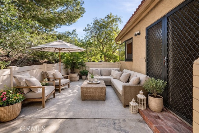 Detail Gallery Image 24 of 37 For 26389 Rainbow Glen Dr, Newhall,  CA 91321 - 2 Beds | 2 Baths