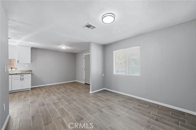 Detail Gallery Image 11 of 30 For 7791 Eucalyptus, Highland,  CA 92346 - 2 Beds | 1 Baths