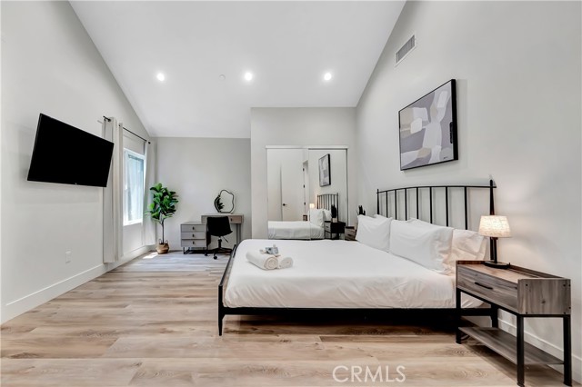 Detail Gallery Image 19 of 54 For 6743 Colgate Ave, Los Angeles,  CA 90048 - 4 Beds | 3/1 Baths