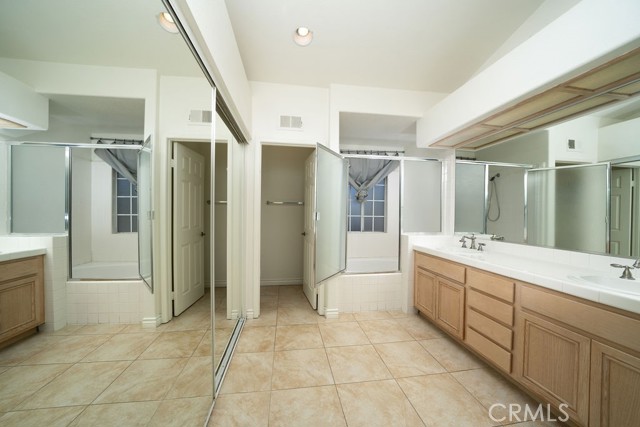 Detail Gallery Image 15 of 37 For 12690 Homestead, Tustin,  CA 92782 - 2 Beds | 2/1 Baths